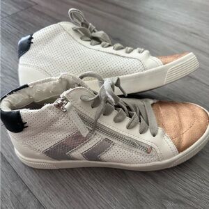 Dolce Vita Zonya Sneakers Shoes White High Top Zipper Casual